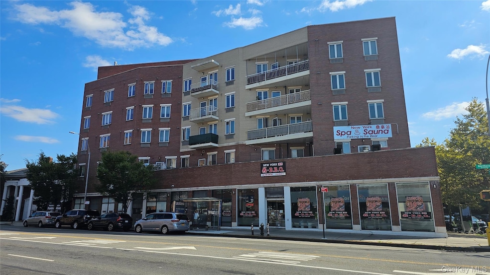 149-06 Northern Blvd unit 302, Flushing, NY 11354 - photo 1