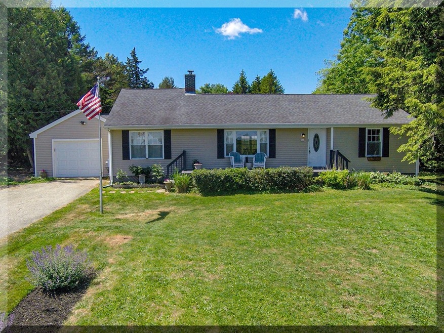 16 Birch Meadow Rd, Merrimac, MA 01860 - photo 1