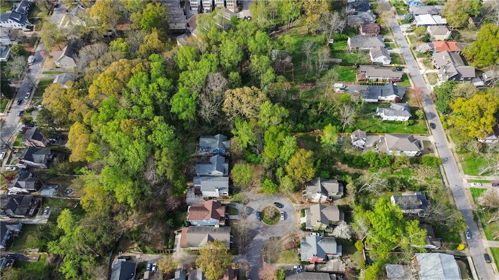 Aerial overview of property's location featuring n