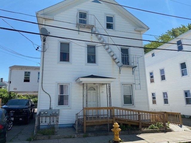 27 Melton St, Pawtucket, RI 02860 - photo 1