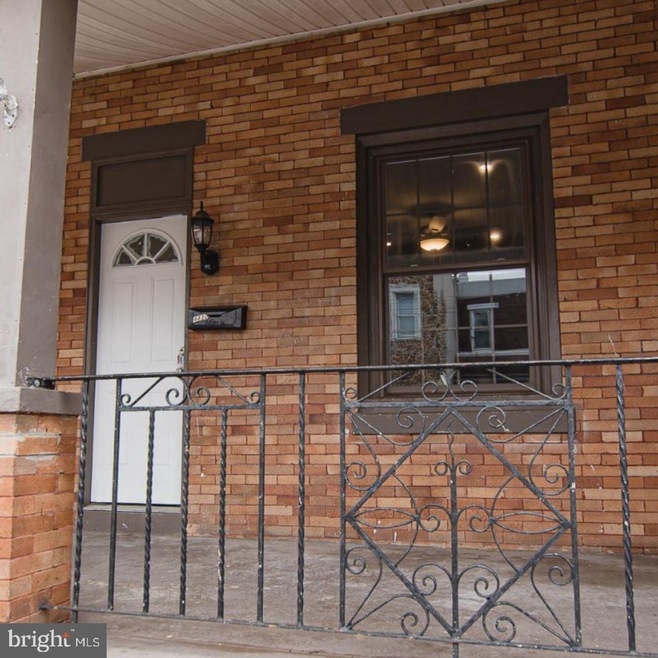 4430 Edgemont St, Philadelphia, PA 19137 - photo 1