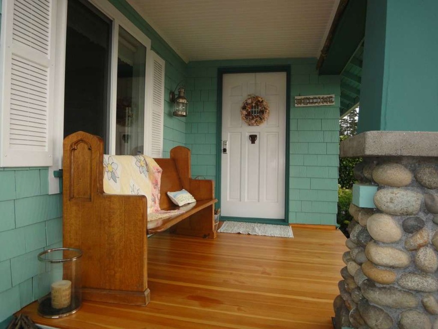 1923 Day Island Blvd W, University Place, WA 98466 - photo 1