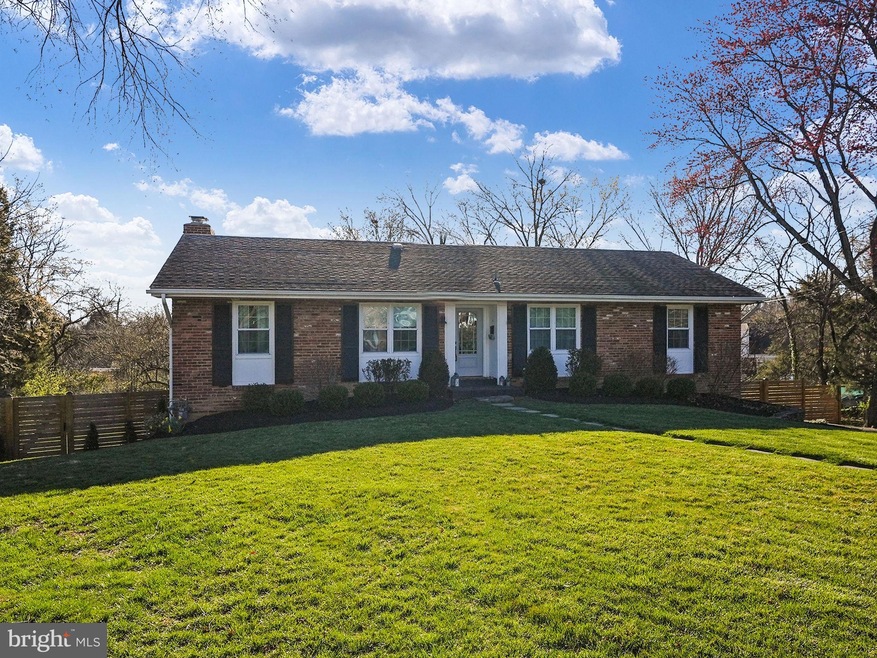 5939 Kimble Ct, Falls Church, VA 22041 - photo 1