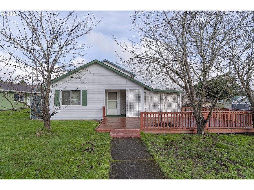 205 SW Jefferson St, Sheridan, OR 97378 - photo 1