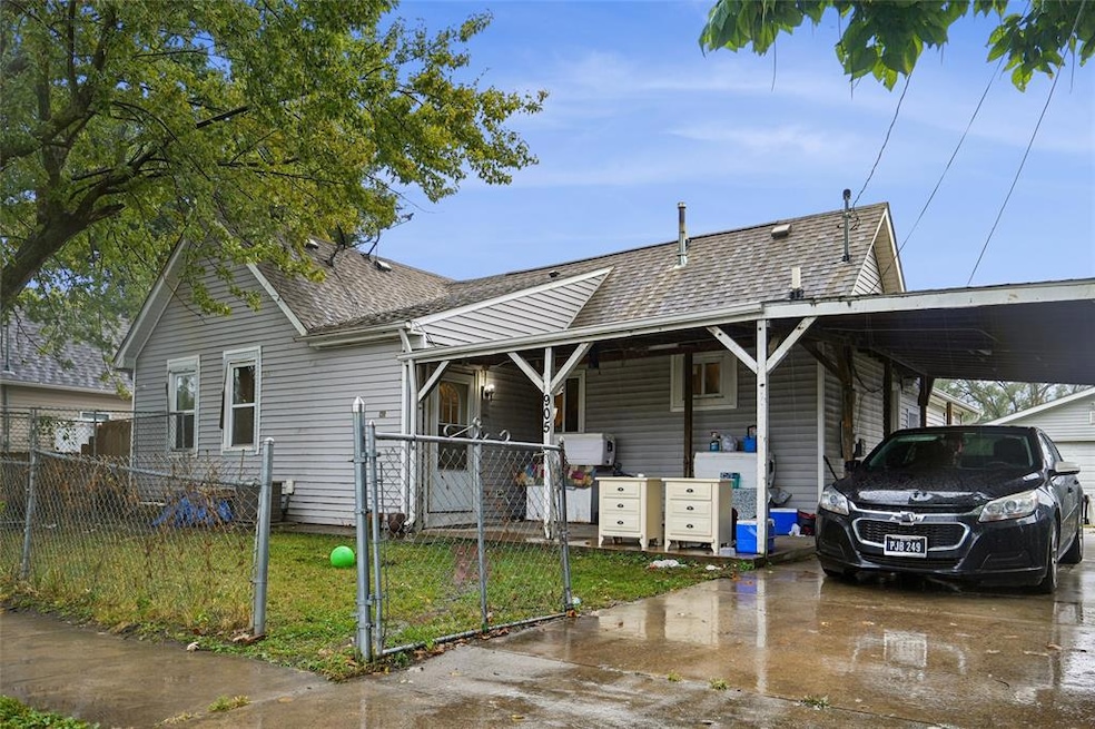 905 Shaw St, Des Moines, IA 50309 - photo 1