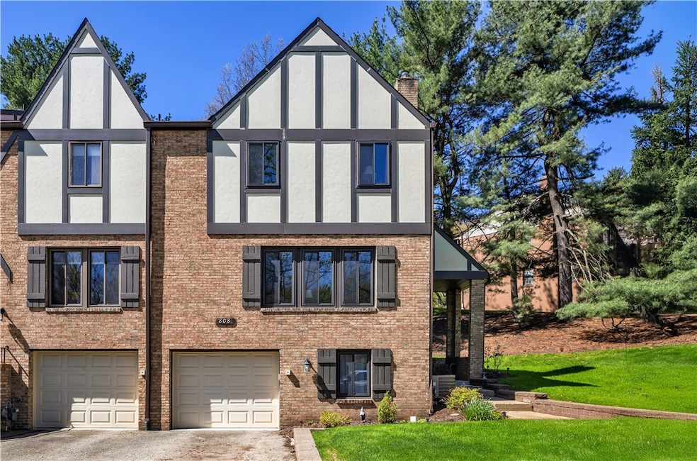 808 Olde Ingomar Court - Welcome home!