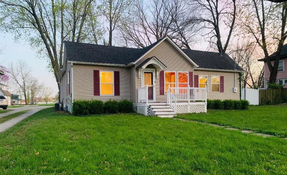 309 E Hale St, Spring Hill, KS 66083 - photo 1