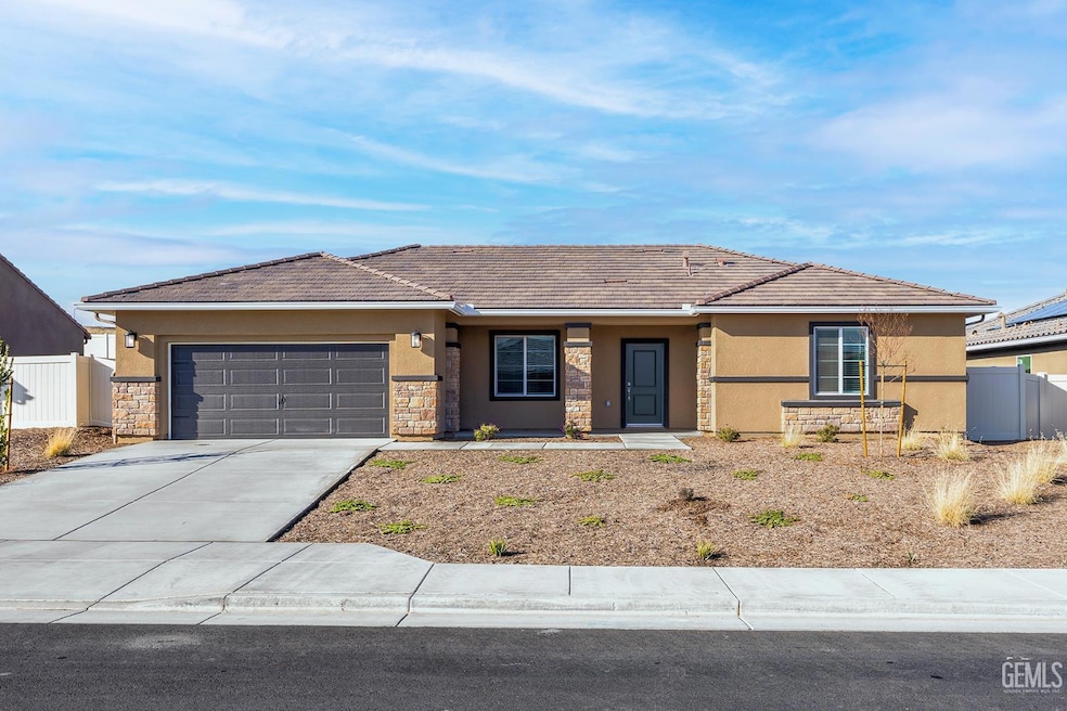 4930 Tachi Ave, Bakersfield, CA 93306 - photo 1