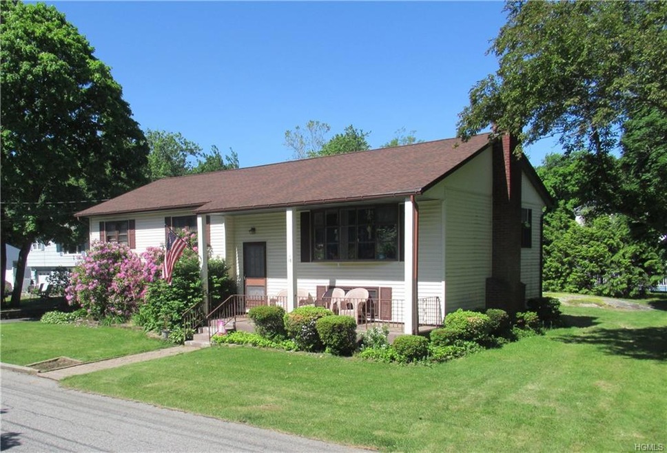 16 Rose Dr, Highland Falls, NY 10928 - photo 1