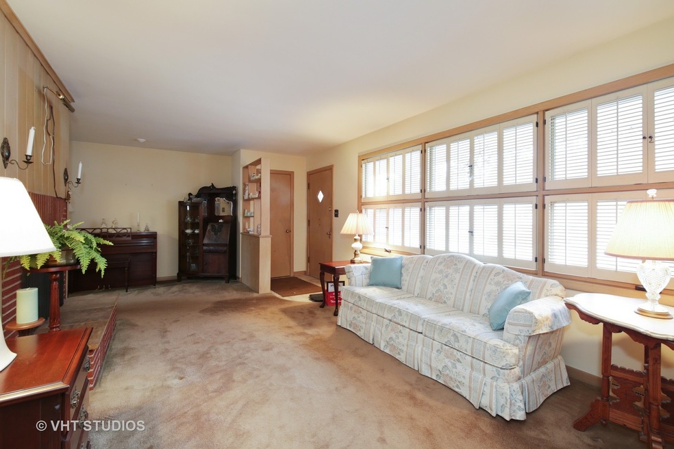 38 Jayne St, Algonquin, IL 60102 - photo 1