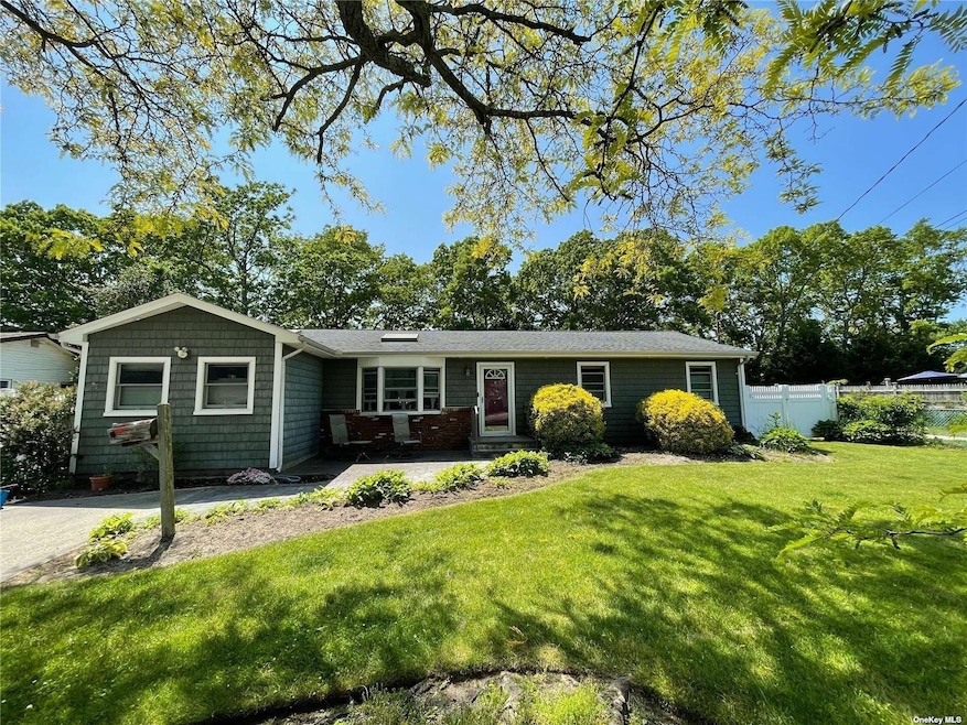 Welcome to 364 Lowell Road