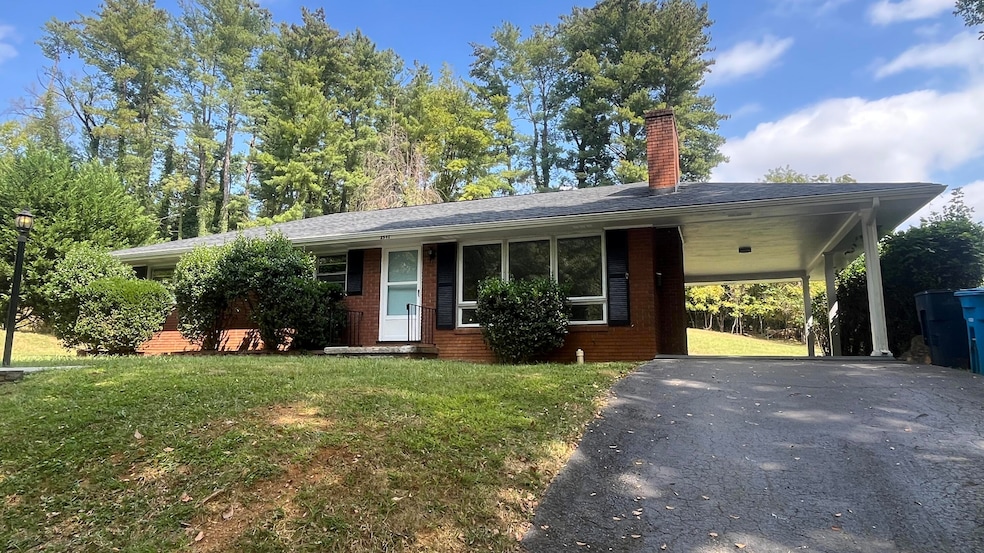 2548 Beverly Blvd SW, Roanoke, VA 24015 - photo 1