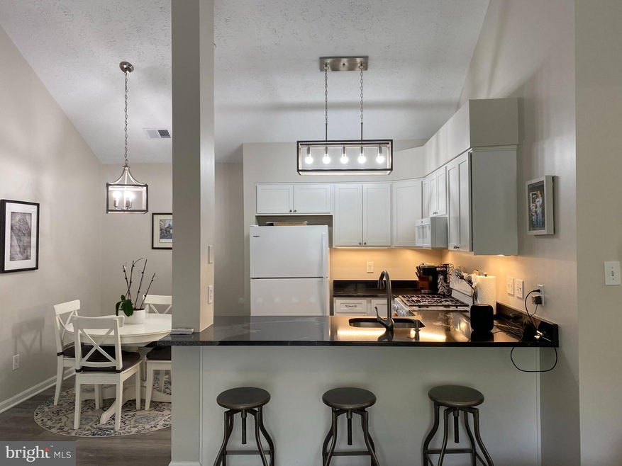 6330 Bayberry Ct unit 812, Elkridge, MD 21075 - photo 1