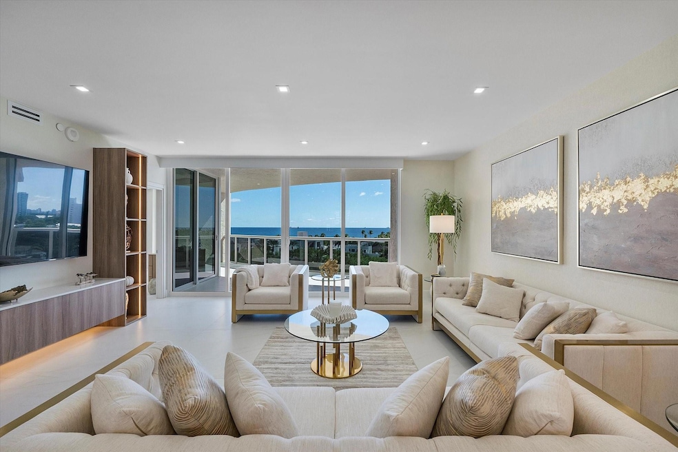 For Sale $2,399,000 • Co-Listing Agent