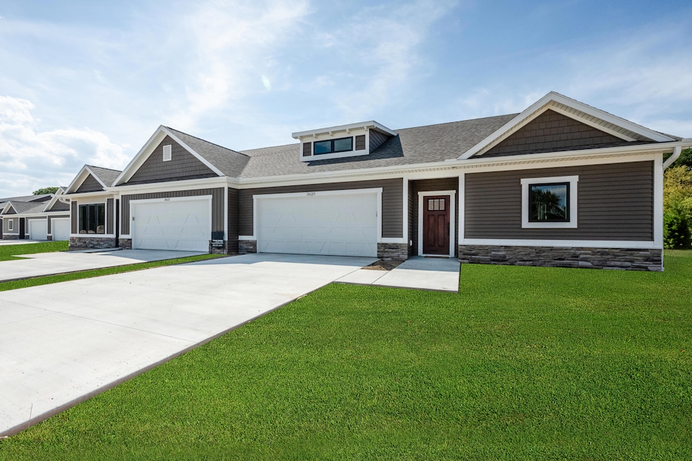 3620 Katherine Ln unit 1, St. Joseph, MI 49085 - photo 1