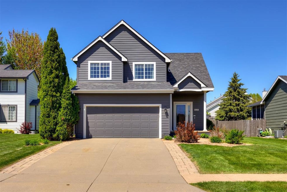 15919 Hawthorn Cir, Clive, IA 50325 - photo 1