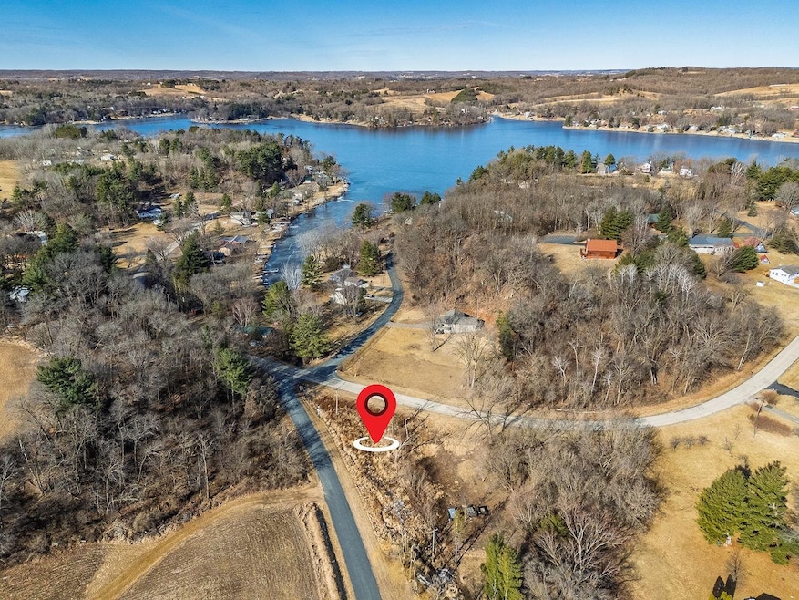 L46 Bunting E Redstone Dr, La Valle, WI 53941 - photo 1