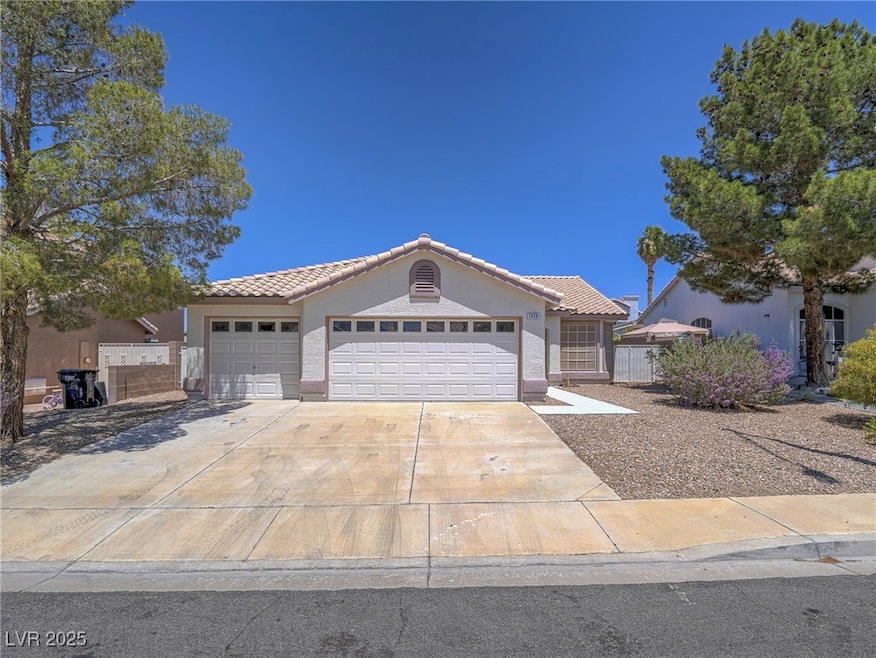 1 story 3 car garage NO HOA