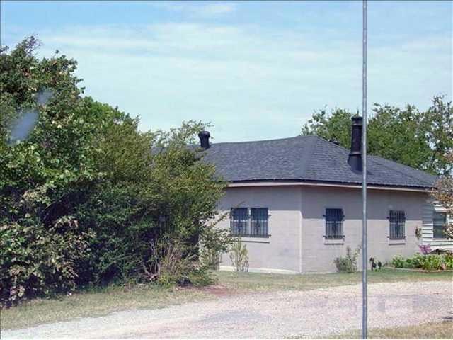 3531 NE 12th St, Moore, OK 73160 - photo 1