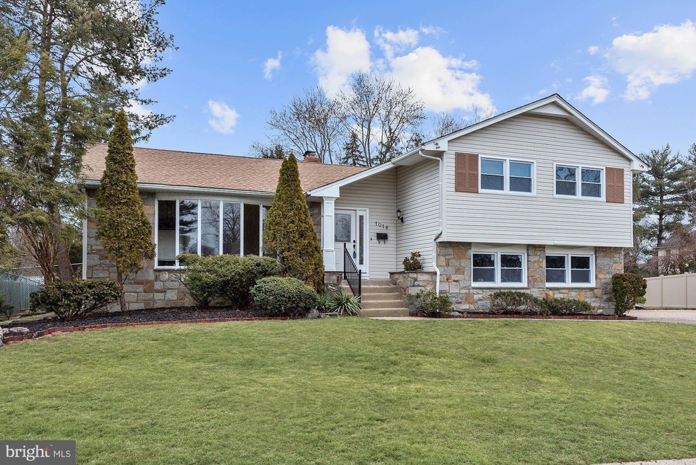 1016 Roumfort Ave, Cherry Hill, NJ 08034 - photo 1