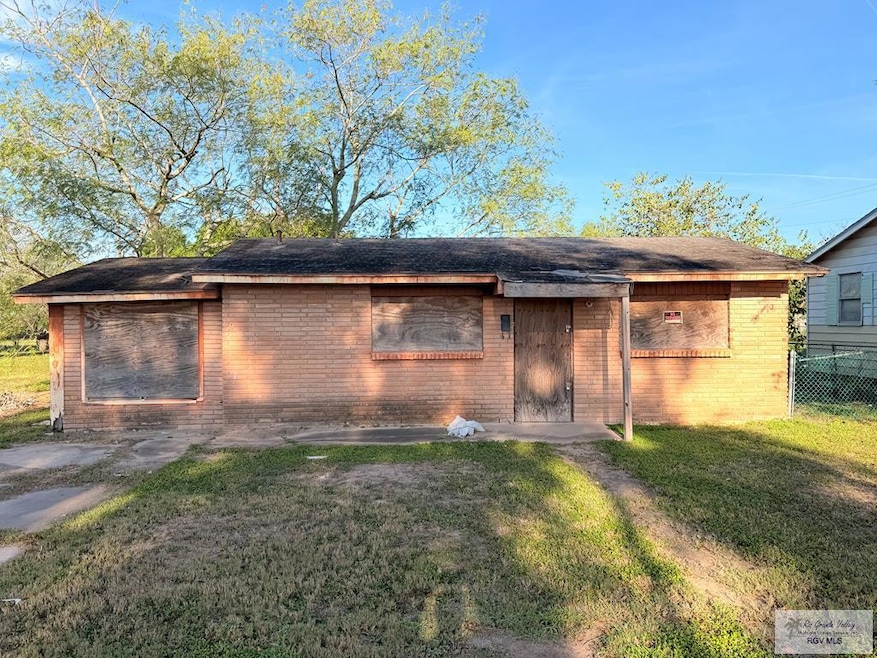 149 N Mccullough St, San Benito, TX 78586 - photo 1