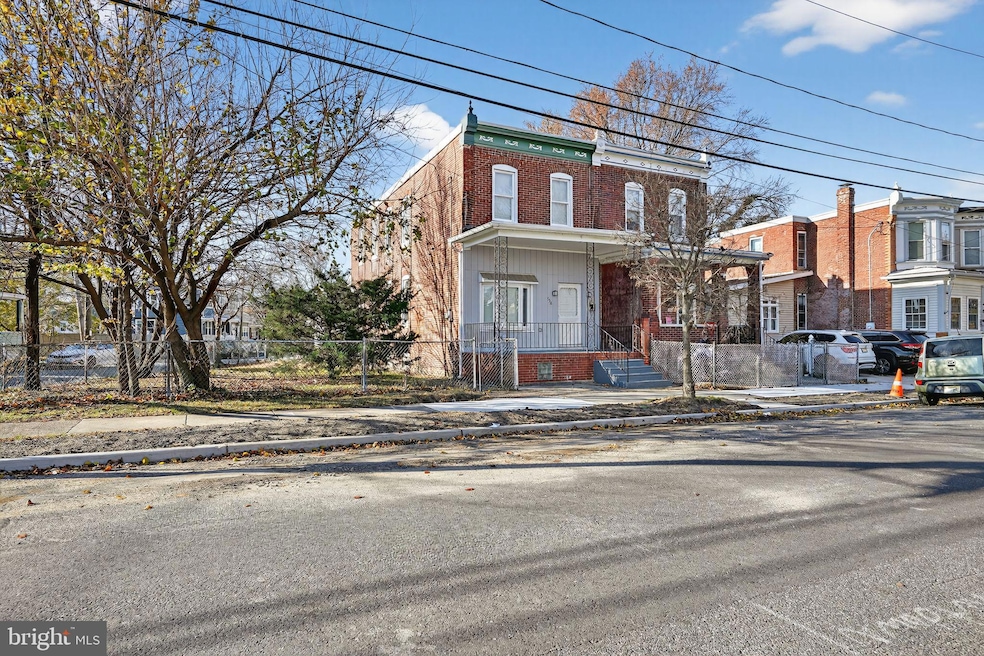 738 Division St, Gloucester City, NJ 08030 - photo 1