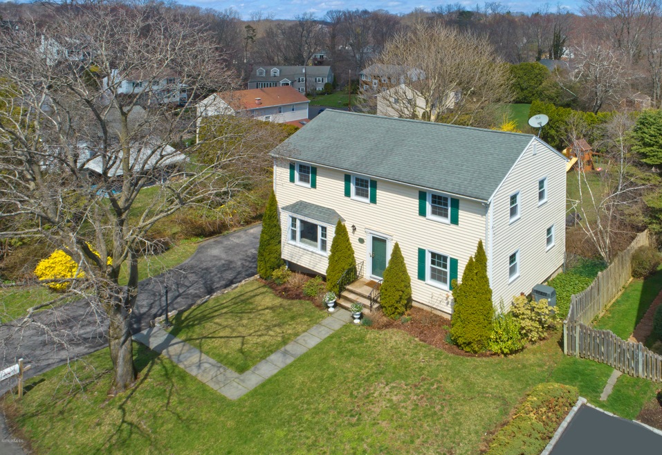 21 Guilford Ln, Greenwich, CT 06831 - photo 1