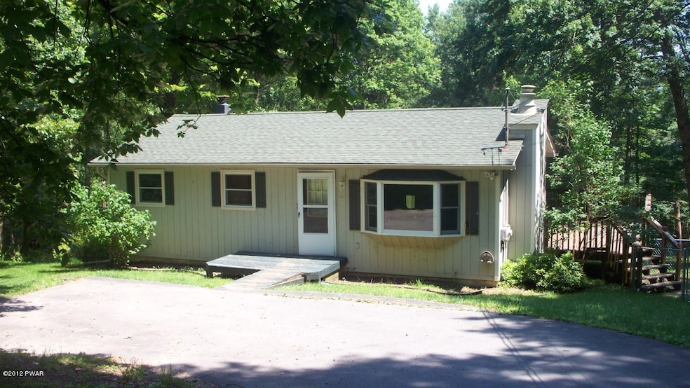 117 Pleasant Ln, Milford, PA 18337 - photo 1