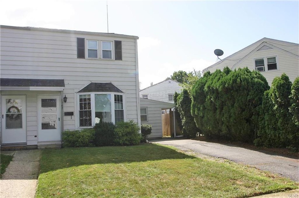 1567 Valley Rd, Bethlehem, PA 18018 - photo 1