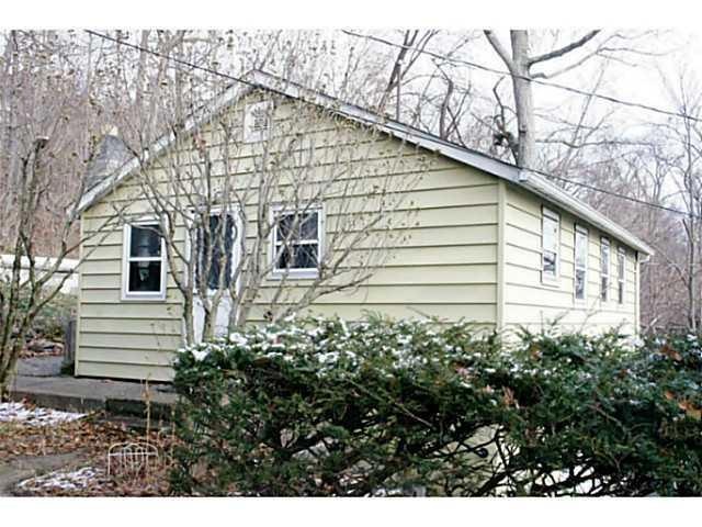 8 Seneca Hill, Greenwood Lake, NY 10925 - photo 1
