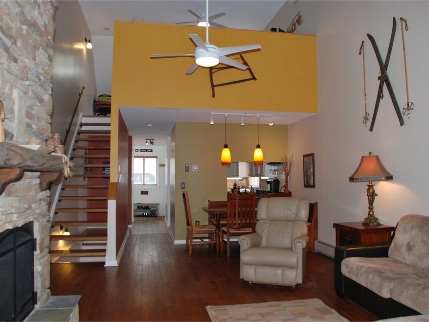114 S Main St unit F2, Stowe, VT 05672 - photo 1