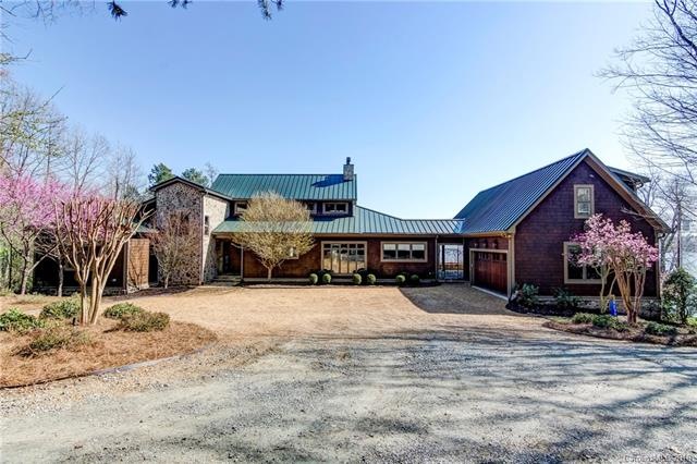 Beautiful 3 bedroom waterfront home with spectacul