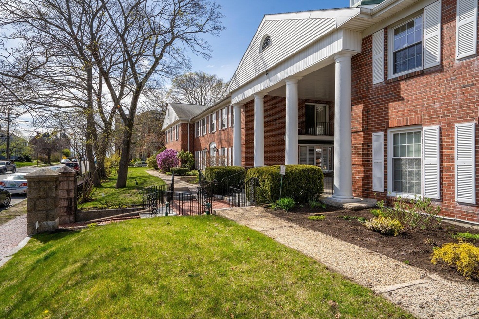 177 Pine St unit 2F, Portland, ME 04102 - photo 1