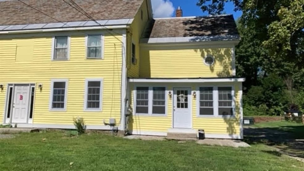 27 Ashuelot St unit A, Winchester, NH 03470 - photo 1