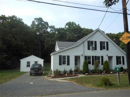 7 Sanderson St, Medway, MA 02053 - photo 1