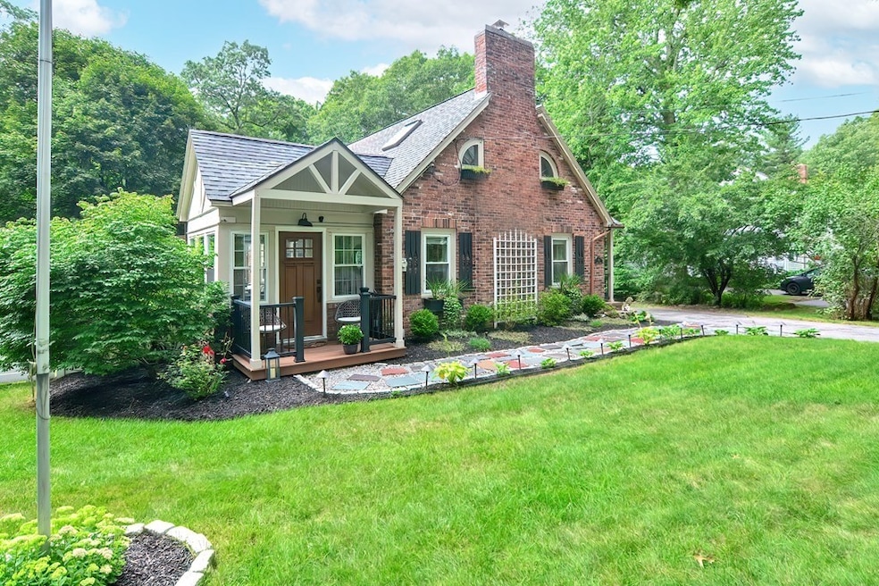 69 Holden St, Holden, MA 01520 - photo 1