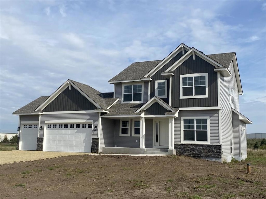 664 Edna Dr, Hudson, WI 54016 - photo 1