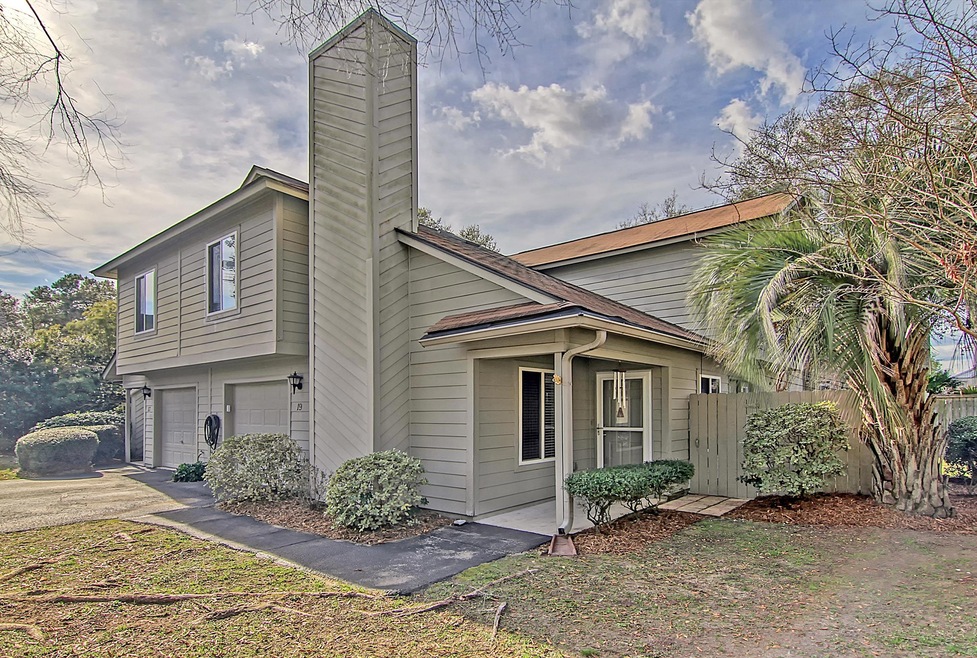 19 Maplecrest Drive