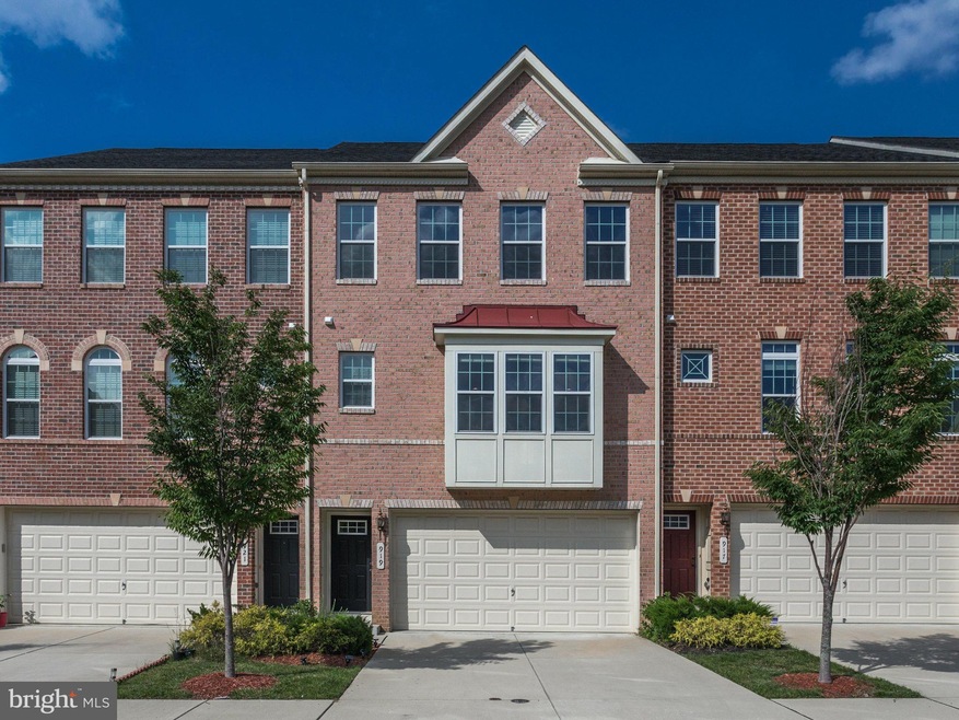 919 Hall Station Dr, Bowie, MD 20721 - photo 1