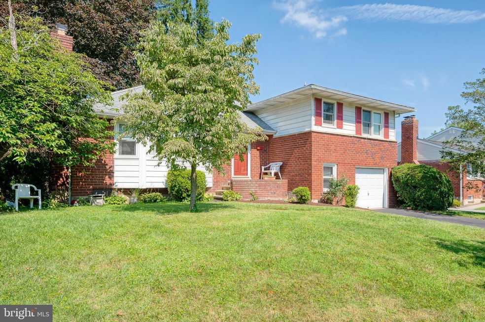 908 Starbit Rd, Towson, MD 21286 - photo 1