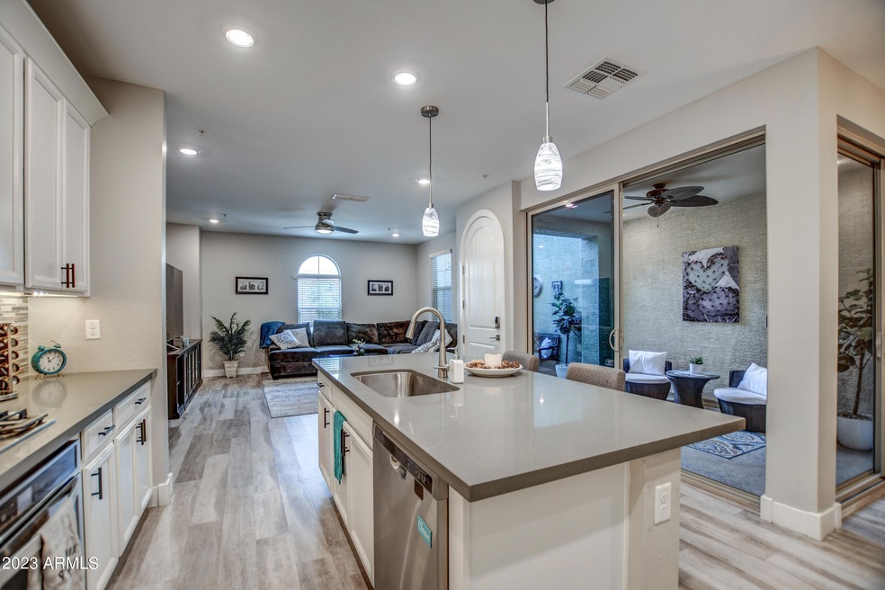 3855 S Mcqueen Rd unit 86, Chandler, AZ 85286 - photo 1