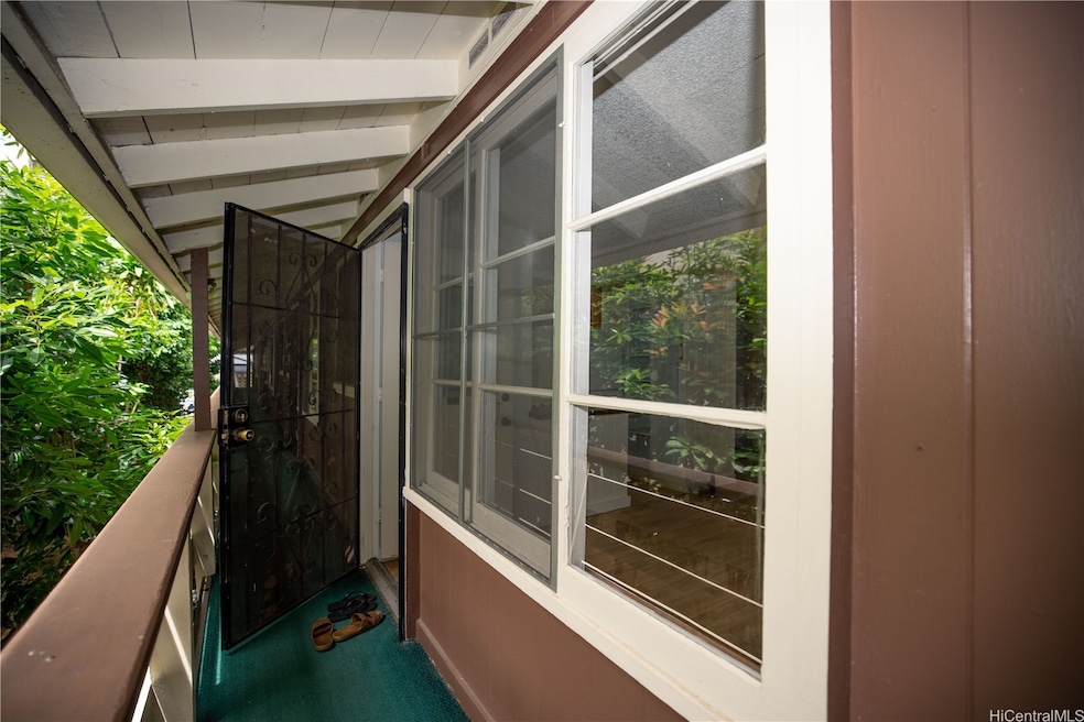 423 Kaiolu St unit 207, Honolulu, HI 96815 - photo 1