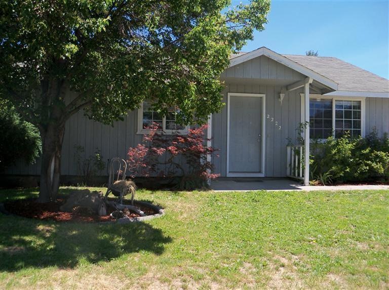 2222 SW 33rd St, Redmond, OR 97756 - photo 1