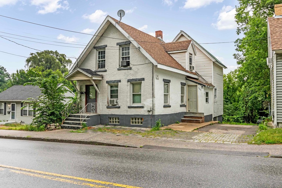 Pending $299,900 • Co-Listing Agent