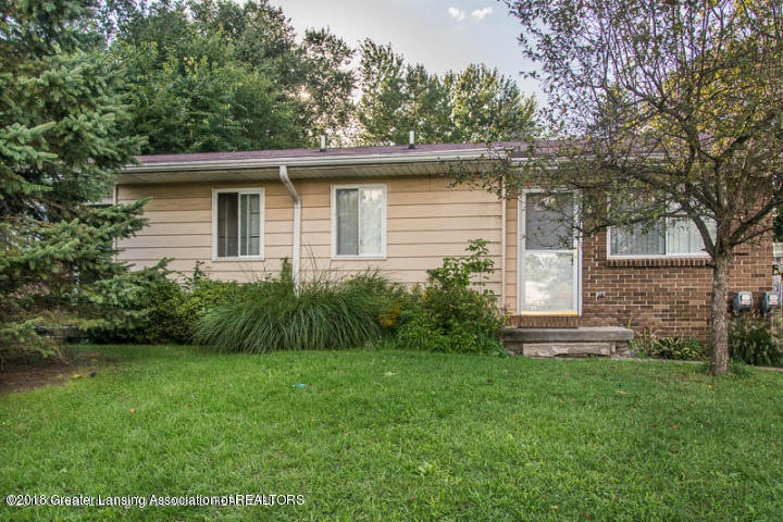 6016 Haag Rd, Lansing, MI 48911 - photo 1