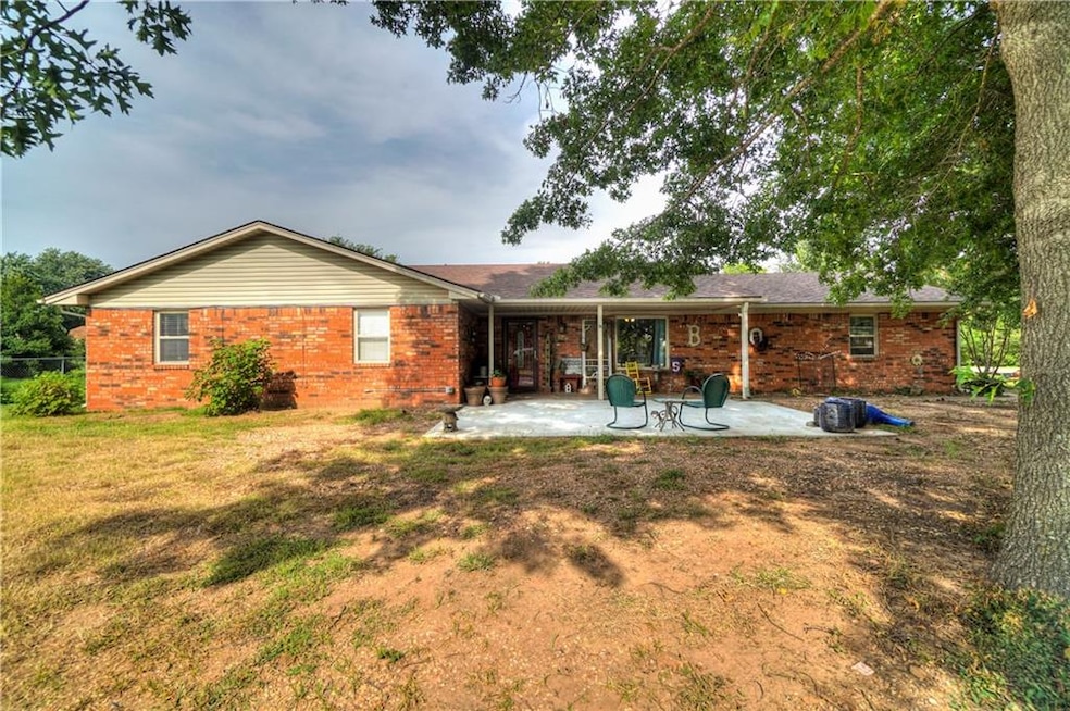 20 Cardinal Ln, Shawnee, OK 74804 - photo 1