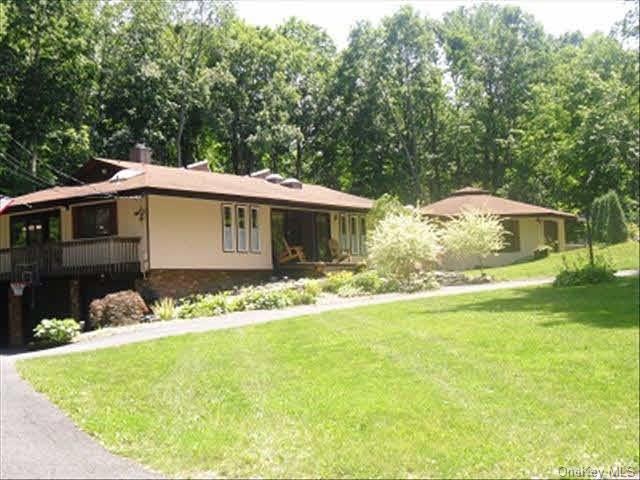 46 Mac Farlane Rd unit 2, Wappingers Falls, NY 12590 - photo 1