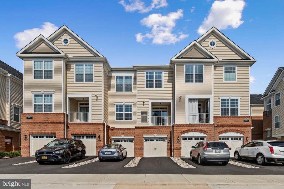 23276 Southdown Manor Terrace unit 115, Ashburn, VA 20148 - photo 1