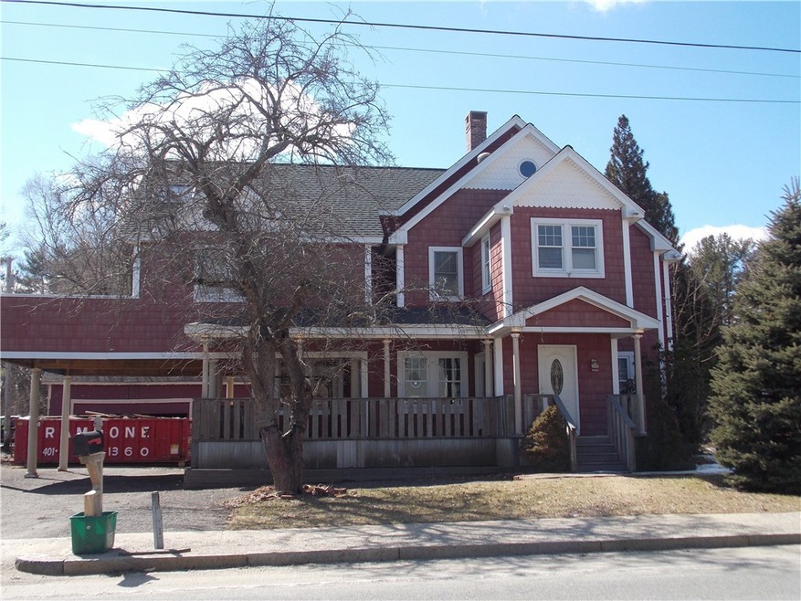 940 Greenville Ave, Greenville, RI 02828 - photo 1