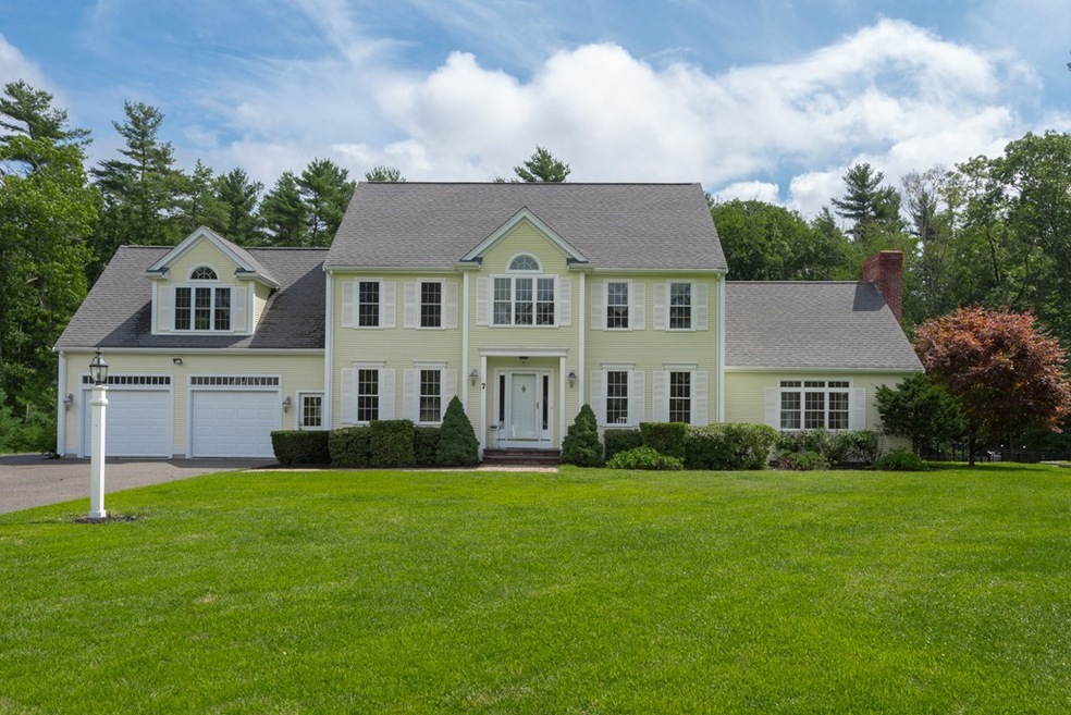 7 Kenzies Path, Halifax, MA 02338 - photo 1